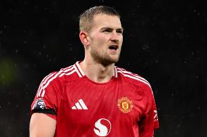 体育注册-曼晚：本赛季对德里赫特的未来至关重要，他将接受俱乐部评估