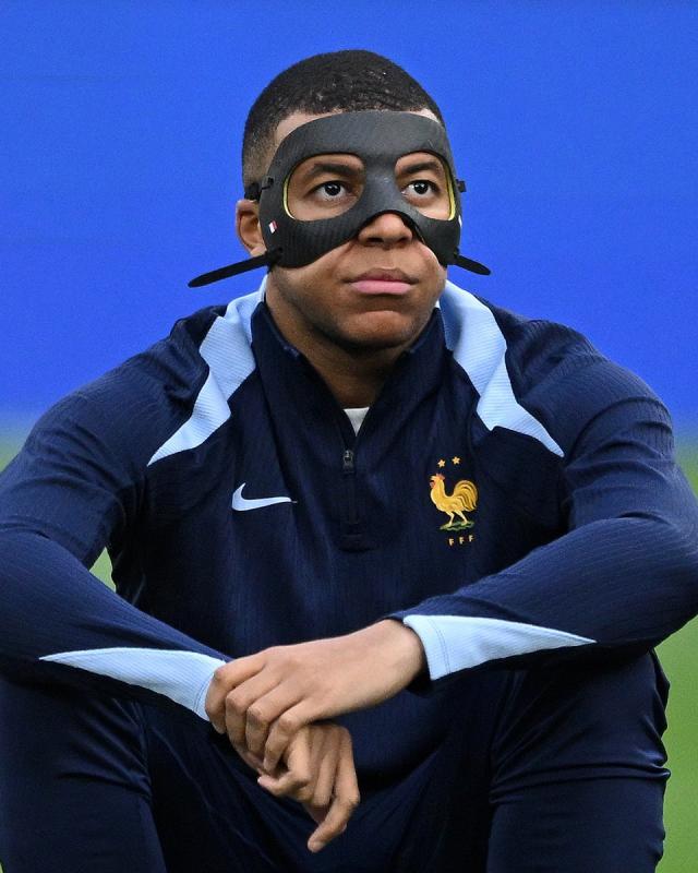 华体会体育-姆总不在，格列兹曼带着法国前锋们表演花式浪射