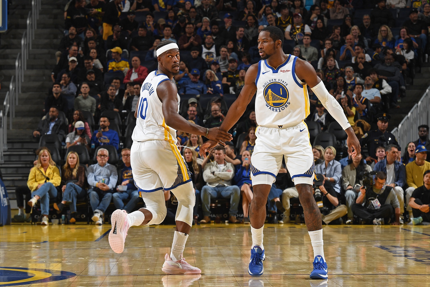 华体会体育-36岁的巴特勒重伤赛季报销 库明加能否拯救奄奄一息的勇士王朝？